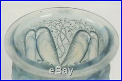 René Lalique (1860-1945) Vase en verre modèle Ceylan