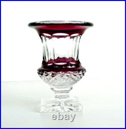 SAINT-LOUIS Vase Médicis Modèle Versailles en Cristal Doublé Violet Signé SAINT-LOUIS Vase Médicis Modèle Versailles en Cristal Doublé Violet Signé