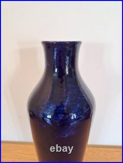 Sèvres, Grand vase, Bleu cobalt uni, Porcelaine, Art Déco, XX° Sèvres, Grand vase, Bleu cobalt uni, Porcelaine, Art Déco, XX°