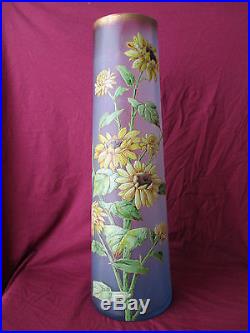 Suberbe Grand Vase Hauteur 40.5cm En Verre Emaille Decor Fleurs Jaunes Legras