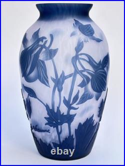 Sublime GRAND VASE EN VERRE signé DE VIANNE en TTBE 24cm Sublime GRAND VASE EN VERRE signé DE VIANNE en TTBE 24cm