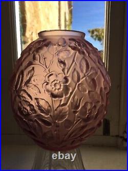 Sublime vase ancien moulé pressé décor Marguerites signé à la pointe Verlys