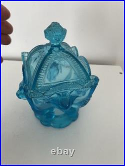 Sucrier en verre bleu têtes de lion et de boucs Vallerysthal -Portieux