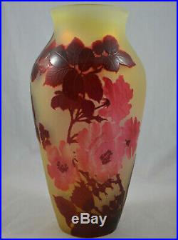 Superbe Et Gros Vase Galle Decor De Roses