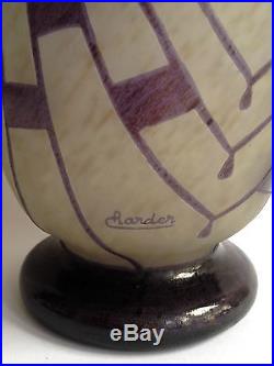 Superbe Vase Art Déco signé CHARDER, décor dégagé à l'Acide. French Art Glass