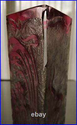 Superbe ancien vase art-nouveau Baccarat en verre dégagé à l'acide