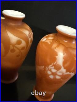 Superbe et rare paire de petits vases soliflores maître verrier Jean GAUTHIER