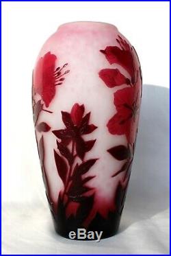 Superbe vase Delatte décor fleurs ibiscus éra Daum Gallé Muller