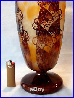 Superbe vase Le Verre Français, modèle laurier, 35 cm, era galle daum schneider