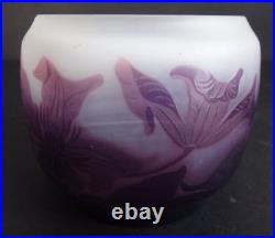 Superbe vase saint Louis pate de verre dégagé acide Nancy no gallé daum 1930