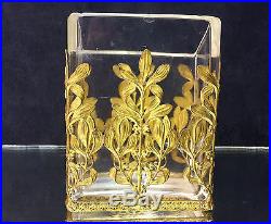 Tres Beau Vase Ancien Rectangulaire A Pan Coupé Orné De Fleurs En Bronze