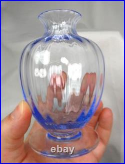 Tres Joli Vase Bleu En Cristal Clair Baccarat