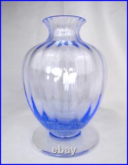 Tres Joli Vase Bleu En Cristal Clair Baccarat