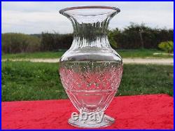Tres Jolie Vase En Cristal De Saint Louis Modele Massenet