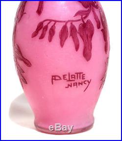 Très joli vase Delatte fleurs curs de Marie éra Daum Gallé Muller
