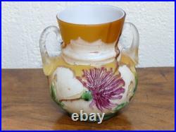 Très rare ancien petit vase en pâte de verre décor de fleurs