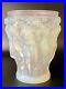 Un-vase-Bacchantes-en-verre-opalescent-de-R-Lalique-01-doqq
