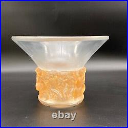 Un vase Farandole de R. Lalique