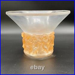 Un vase Farandole de R. Lalique