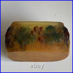 Une coupe Walter et Bergé en pate de verre Une coupe Walter et Bergé en pate de verre
