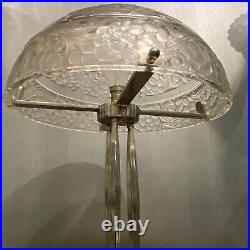 Une lampe Saint Vincent de R. Lalique