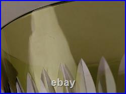 VAL ST LAMBERT Vase Cristal vert clair taillé en pointe de diamants signé