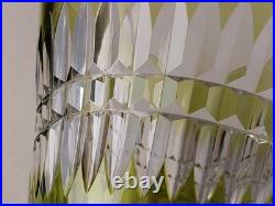 VAL ST LAMBERT Vase Cristal vert clair taillé en pointe de diamants signé