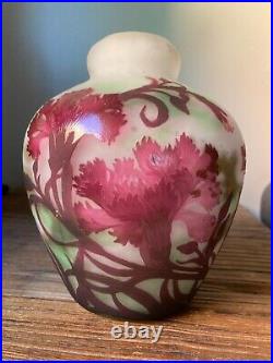 VASE ART NOUVEAU MULLER FRERES A LUNEVILLE DECOR D OEILLETS Style Galle Daum