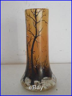 VASE EN VERRE EMAILLE LEGRAS. ART NOUVEAU. Paysage hivernal, neige