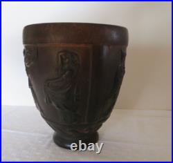 -VASE PATE DE VERRE signé sous Pied G de FEURE DANSEUSES MUSICIENNES ANTIQUES