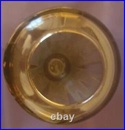 VERLYS, très joli vase en verre moulé pressé fumé, modèle Les Rayons
