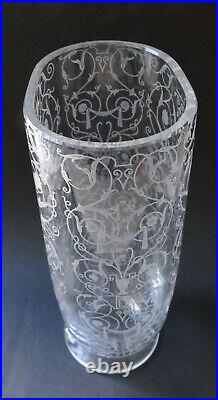 Vase Ancien CRISTAL BACCARAT gravé modèle MICHEL ANGE MICHELANGELO