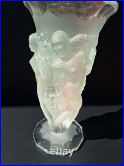Vase Art Déco Lalique modèle Bacchantes. Verre Crystal Sculpté Signé René Laliqu