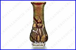 Vase Art Nouveau aux tigridias par Baccarat. Art Nouveau vase with tiger lilies