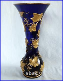 Vase Art Nouveau lierre cristal de Baccarat bleu cobalt 39,7cm