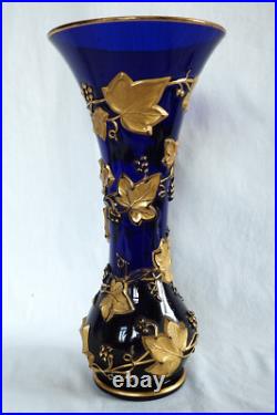 Vase Art Nouveau lierre cristal de Baccarat bleu cobalt 39,7cm