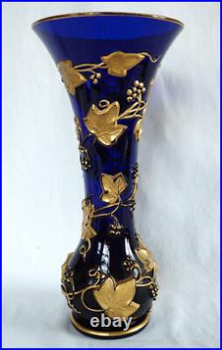 Vase Art Nouveau lierre cristal de Baccarat bleu cobalt 39,7cm