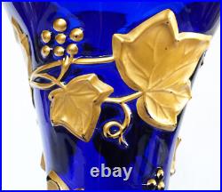 Vase Art Nouveau lierre cristal de Baccarat bleu cobalt 39,7cm