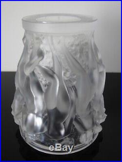Vase Bacchantes en cristal Lalique France. 24cm