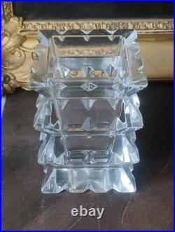 Vase Colombine en cristal de Baccarat. Belle pièce de collection