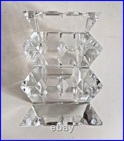 Vase Colombine en cristal de Baccarat. Belle pièce de collection