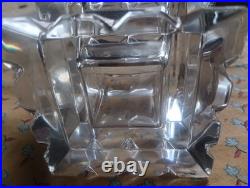 Vase Colombine en cristal de Baccarat. Belle pièce de collection