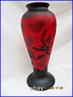 Vase DE VIANNE Décor de chardons dégagés à l'acide Inspiration Art Nouveau