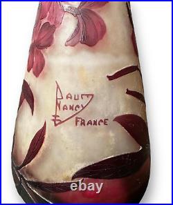 Vase Daum Nancy à motifs floraux rose