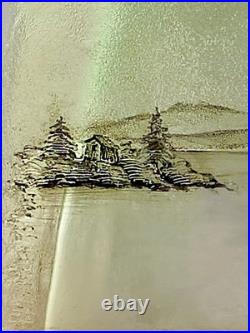 Vase Daum Nancy circa 1900 Verre sablé & camée, paysage, dégradé vert vif