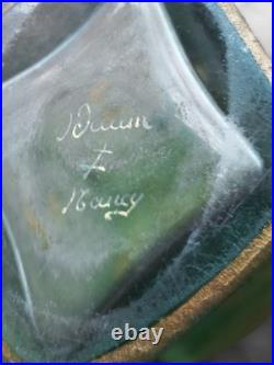 Vase Daum Nancy circa 1900 Verre sablé & camée, paysage, dégradé vert vif