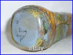 Vase Daum vase en pate de verre dégagé a l'acide signé Daum Nancy décor automne