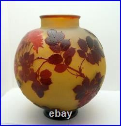 Vase Emile Gallé Roses Eglantiers Hauteur 30 cm