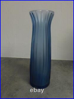 Vase En Cristal Bleu Clair Lalique France En Boite