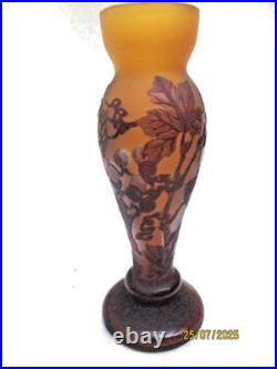 Vase Gallé TIP à Décor floral pampres de vigne dégagé à l'acide